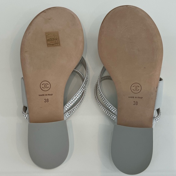 CHANEL DOVE GRAY CRYSTAL STAR SANDALS SIZE EU 38 / US 8 NWOTS! - Picture 15 of 15